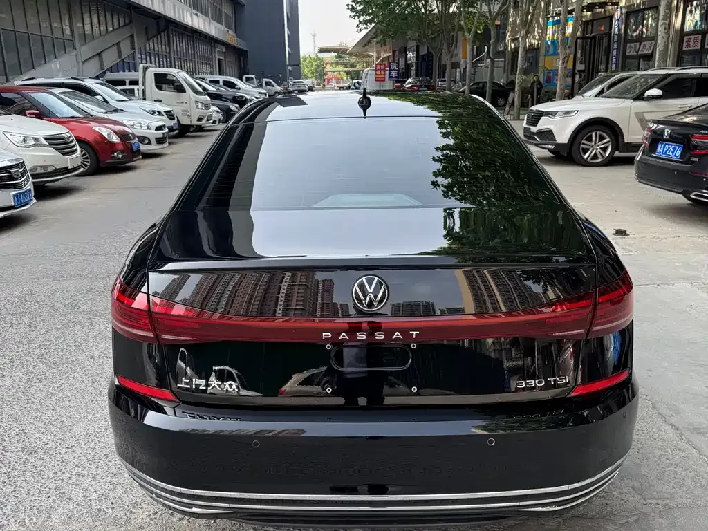 Volkswagen Passat — фото 9
