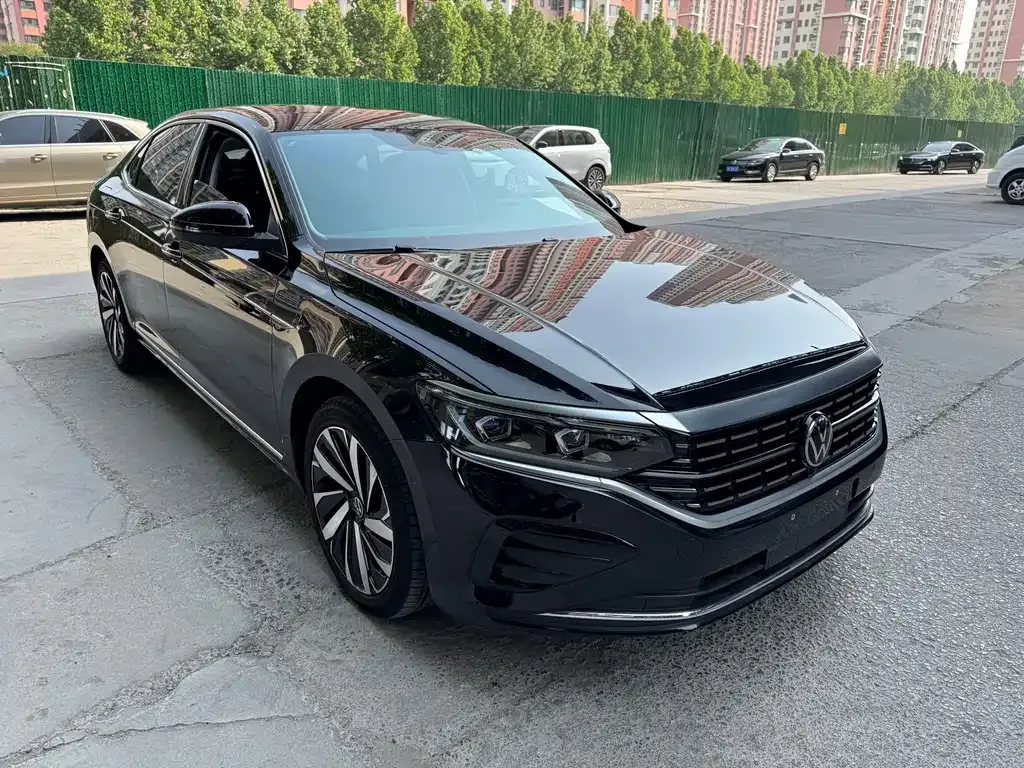 Volkswagen Passat — фото 8