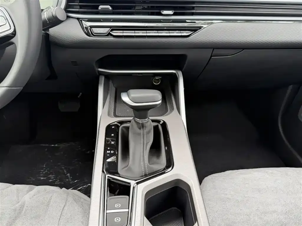 Geely Emgrand 2026 из CN, фото 6