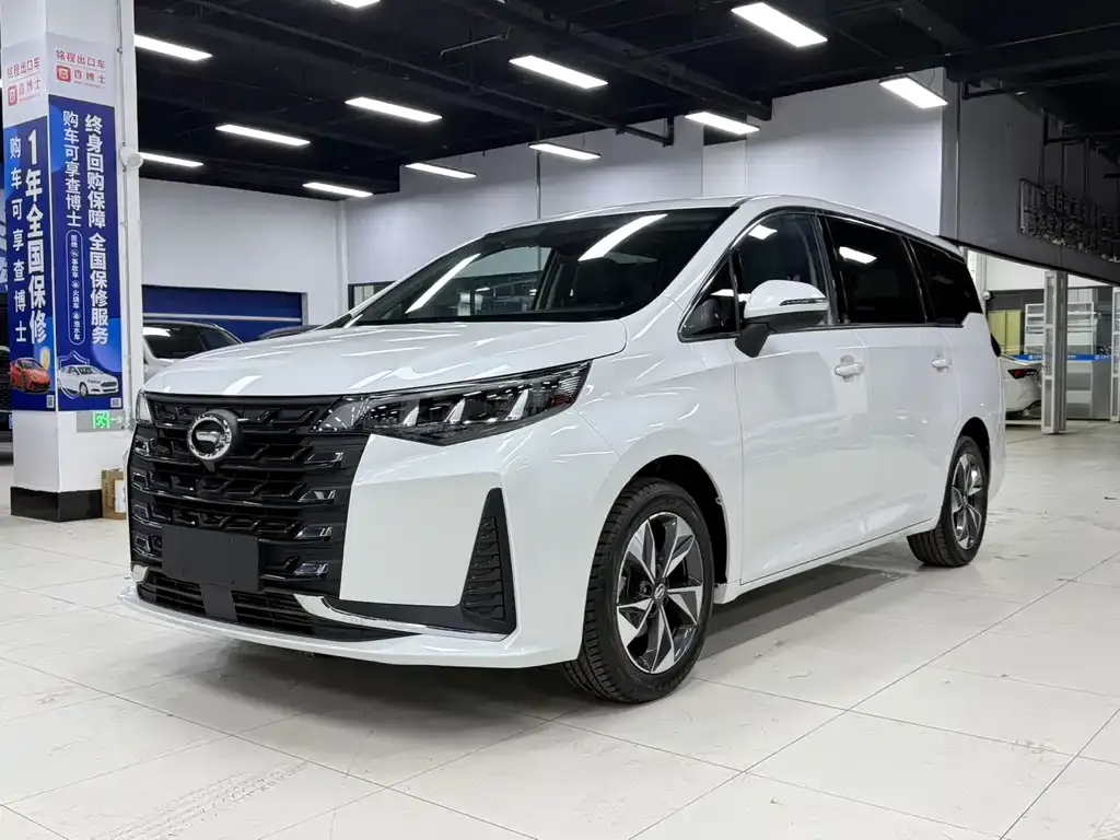 GAC Motor Trumpchi M6 — фото 1