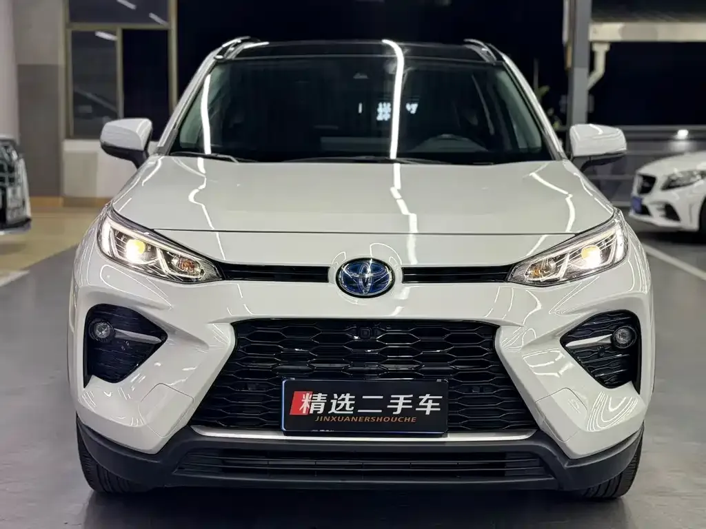 Toyota Wildlander — фото 6