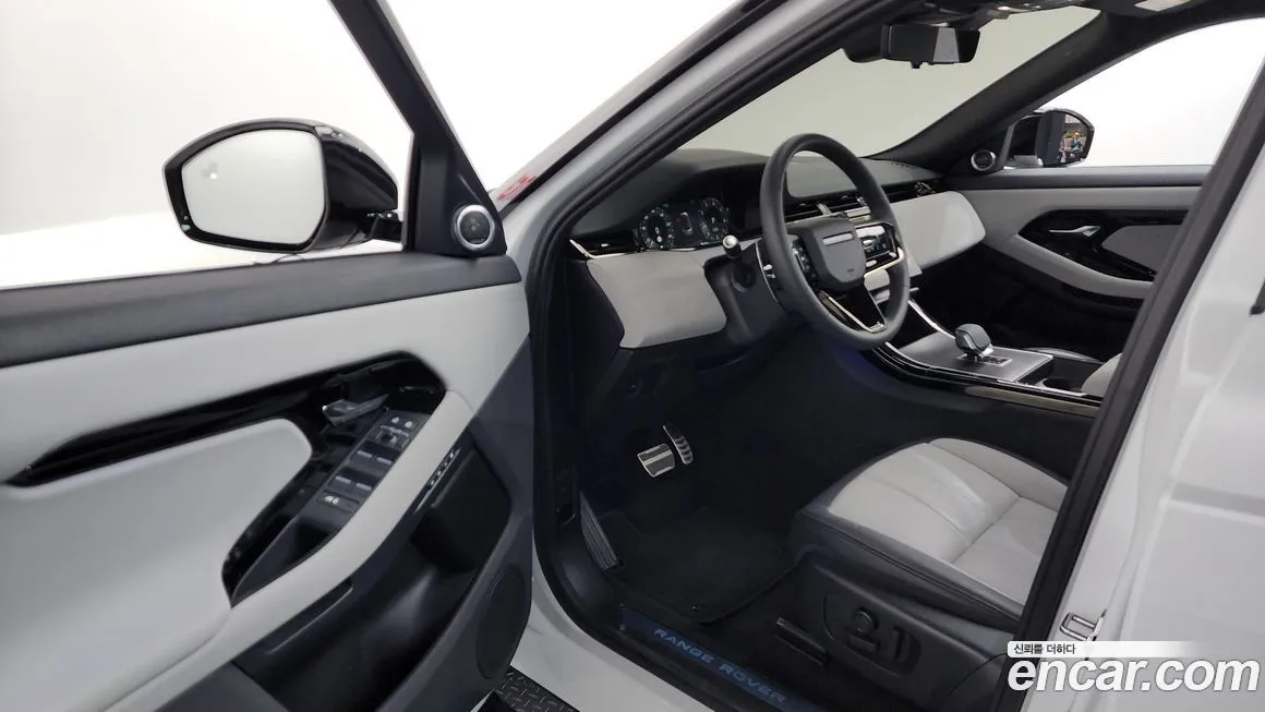 Land Rover Range Rover Evoque — фото 8