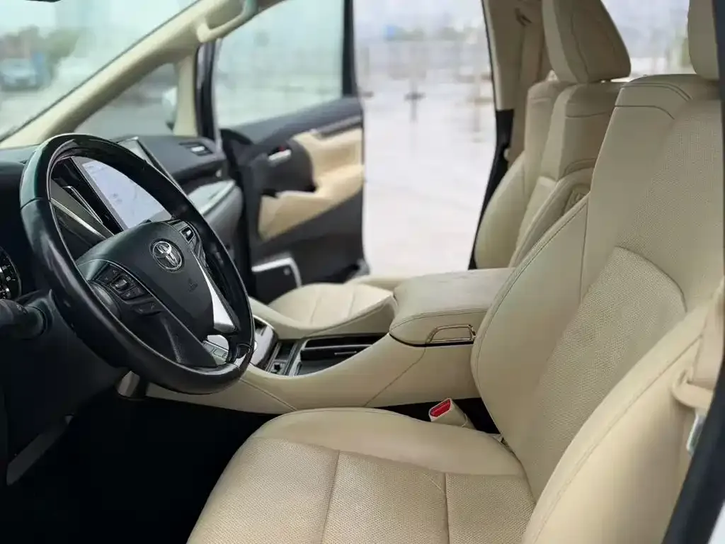 Toyota Alphard 2022 из CN, фото 9