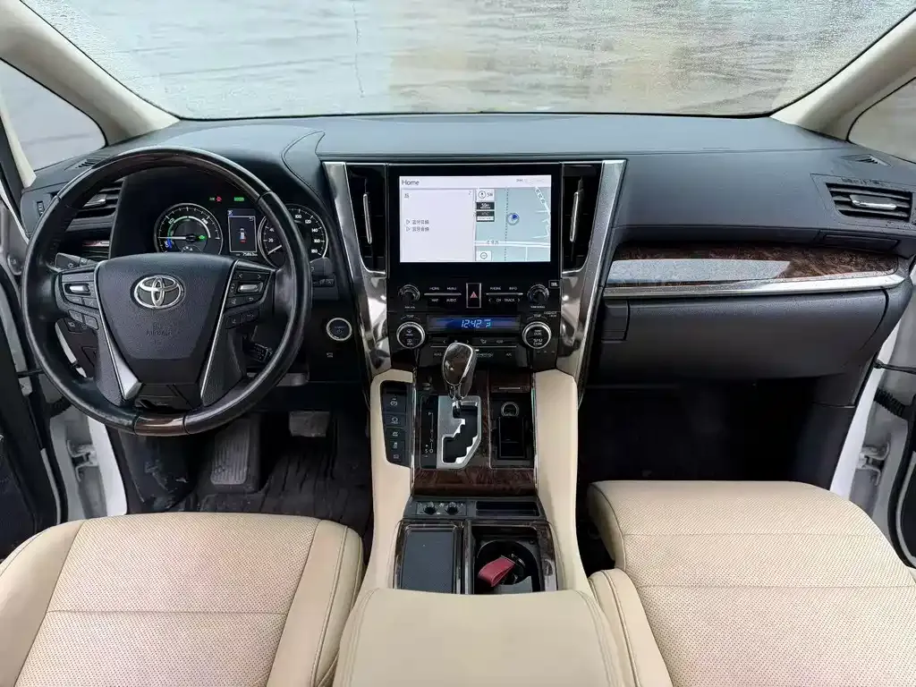 Toyota Alphard 2022 из CN, фото 8