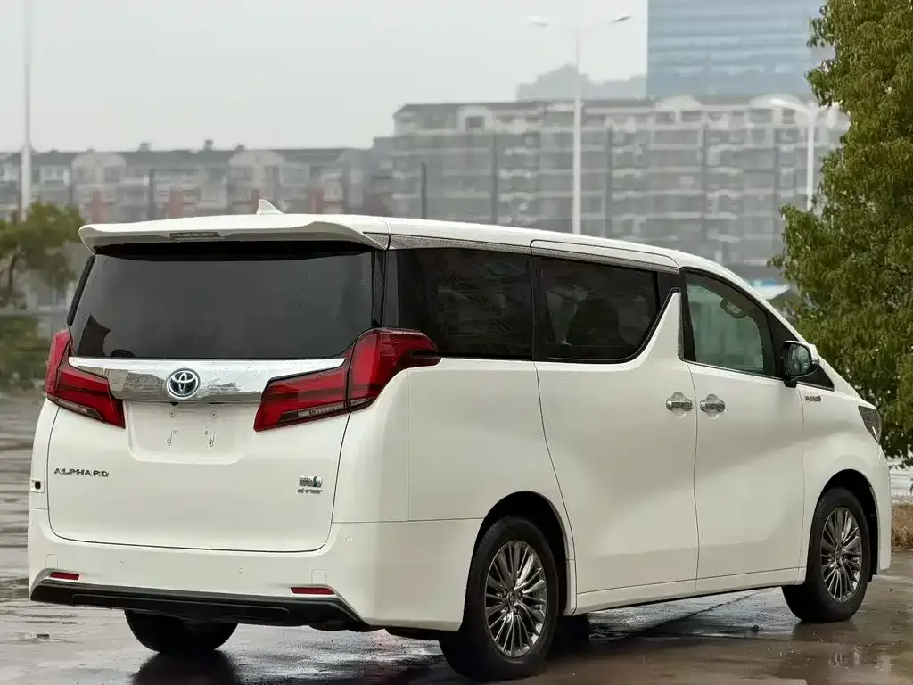 Toyota Alphard 2022 из CN, фото 7
