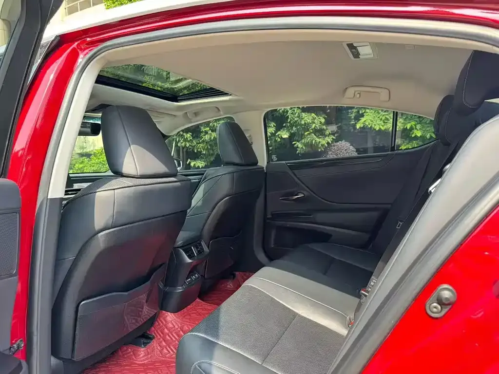 Lexus ES 2021 из CN, фото 4
