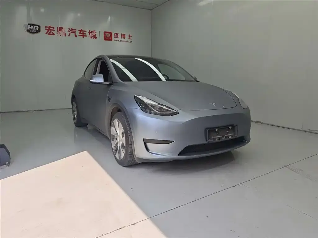 Tesla Model Y — фото 2