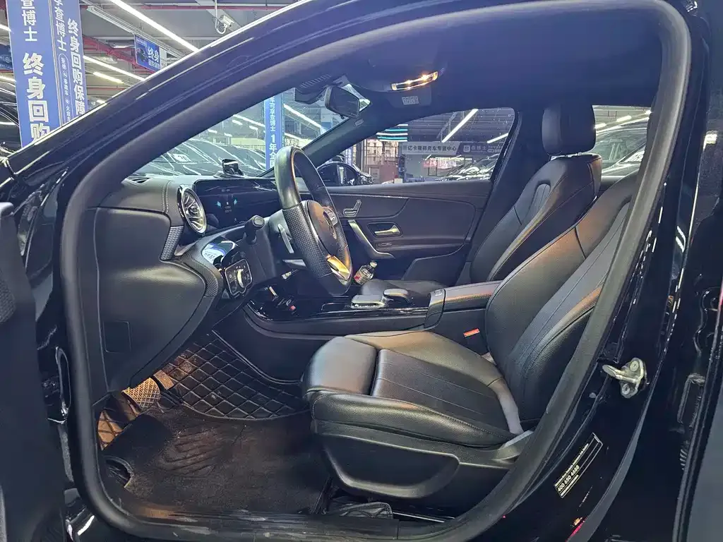 Mercedes-Benz A-Class 2022 из CN, фото 8