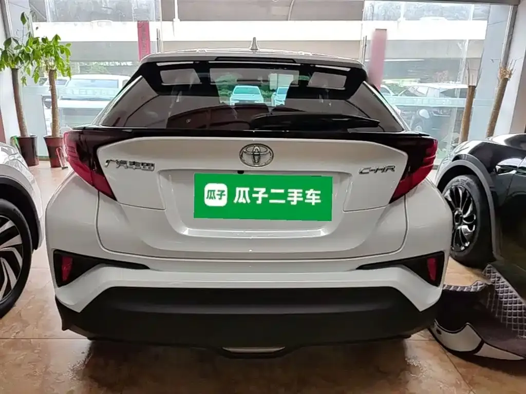 Toyota C-HR 2023 из CN, фото 5