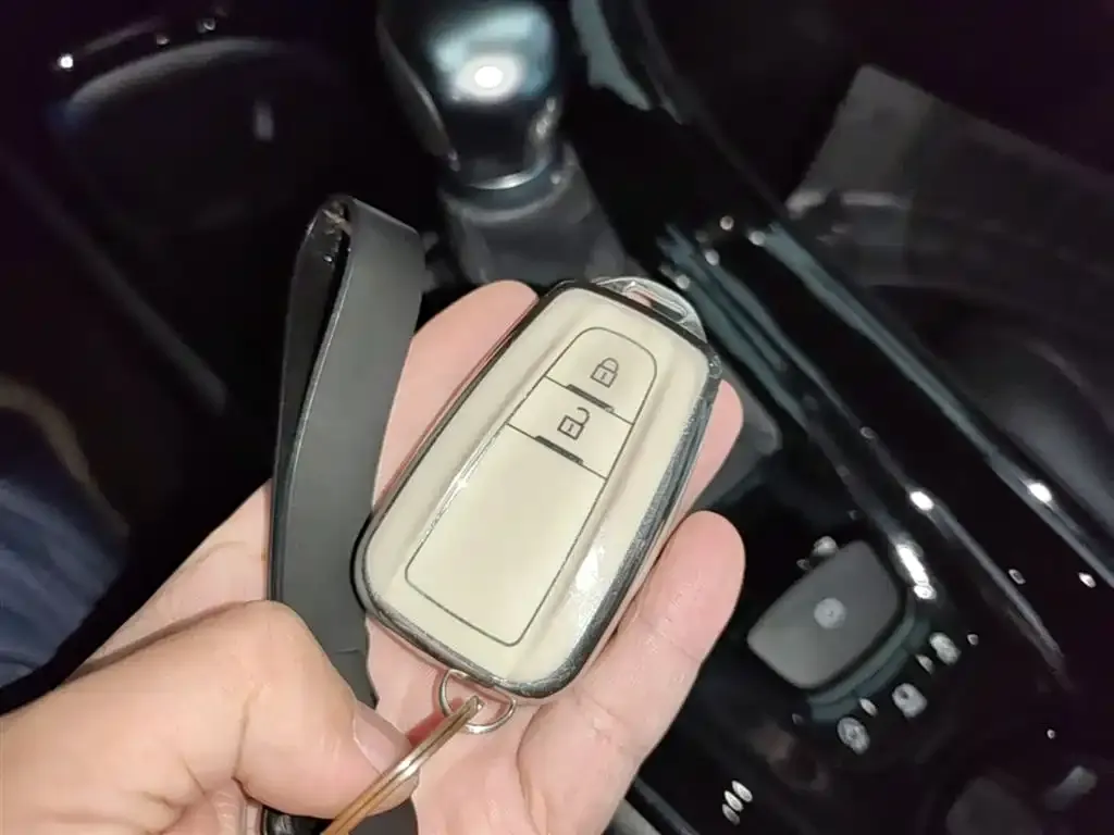 Toyota C-HR 2023 из CN, фото 3