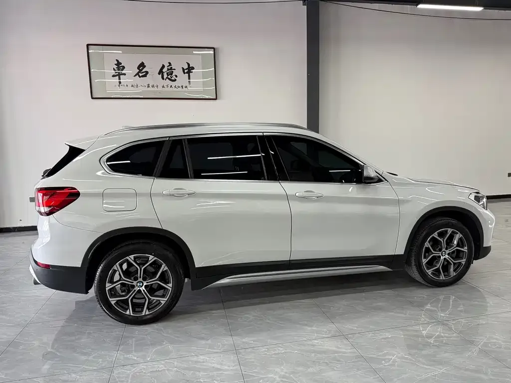 BMW X1 — фото 10