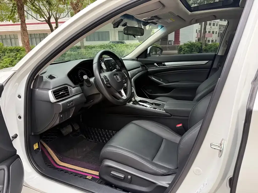 Honda Accord — фото 2