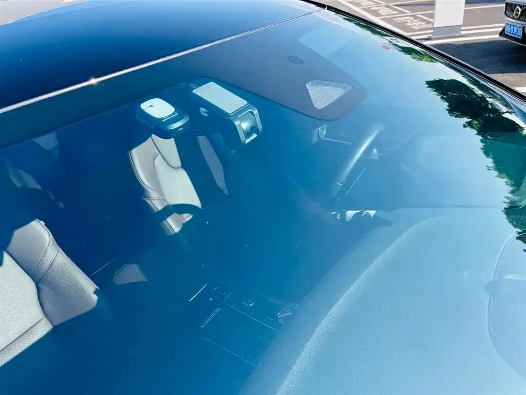 Volvo S90 PHEV 2021 из CN, фото 2
