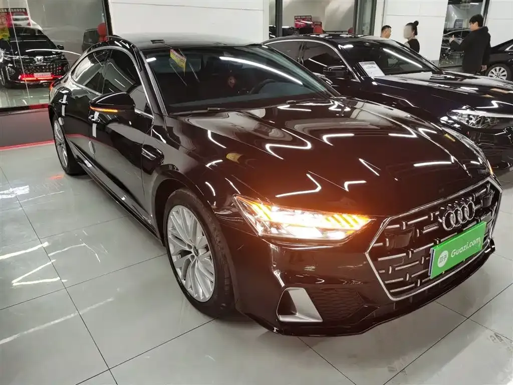 Audi A7L — фото 6