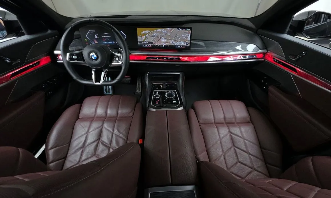 BMW 7-Series 2024 из KR, фото 7
