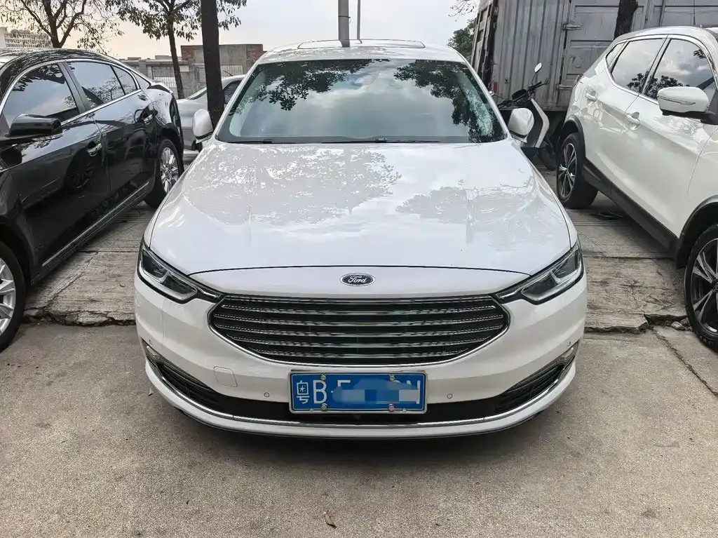 Ford Taurus 2021 из CN, фото 6