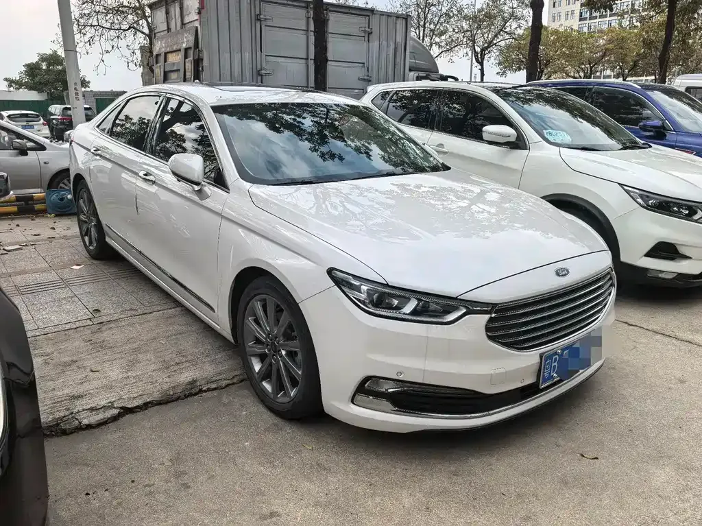 Ford Taurus 2021 из CN, фото 8