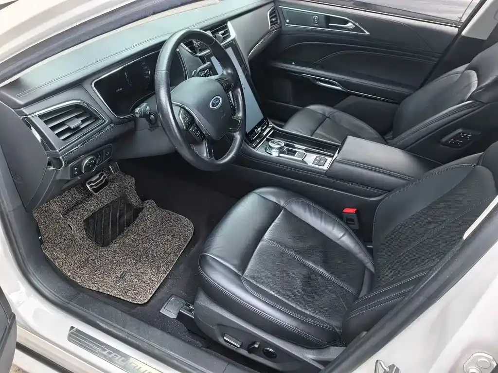 Ford Taurus 2021 из CN, фото 2