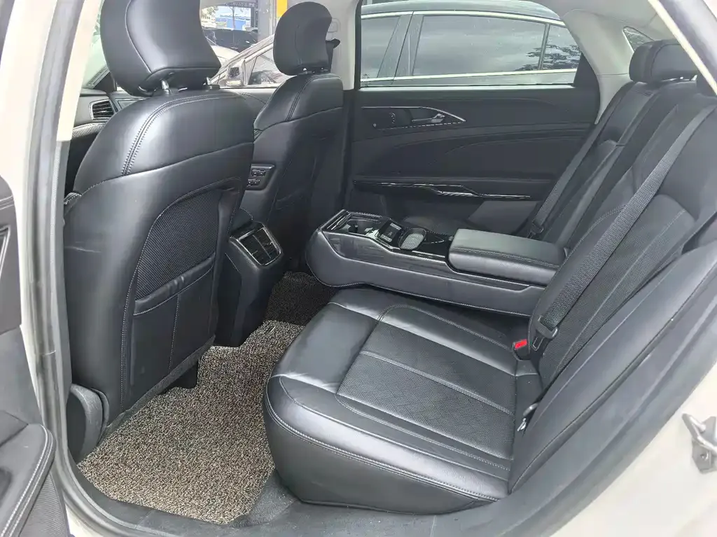 Ford Taurus 2021 из CN, фото 5