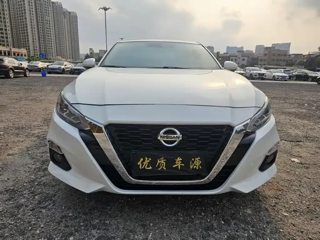 Nissan Teana — фото 2