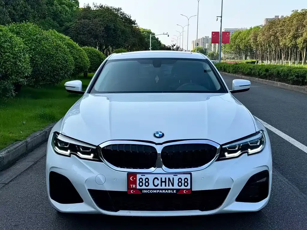 BMW 3 Series 2022 из CN, фото 9