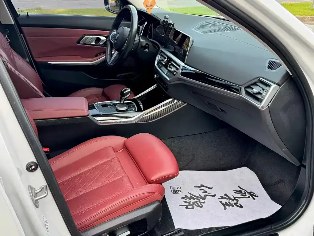 BMW 3 Series 2022 из CN, фото 7