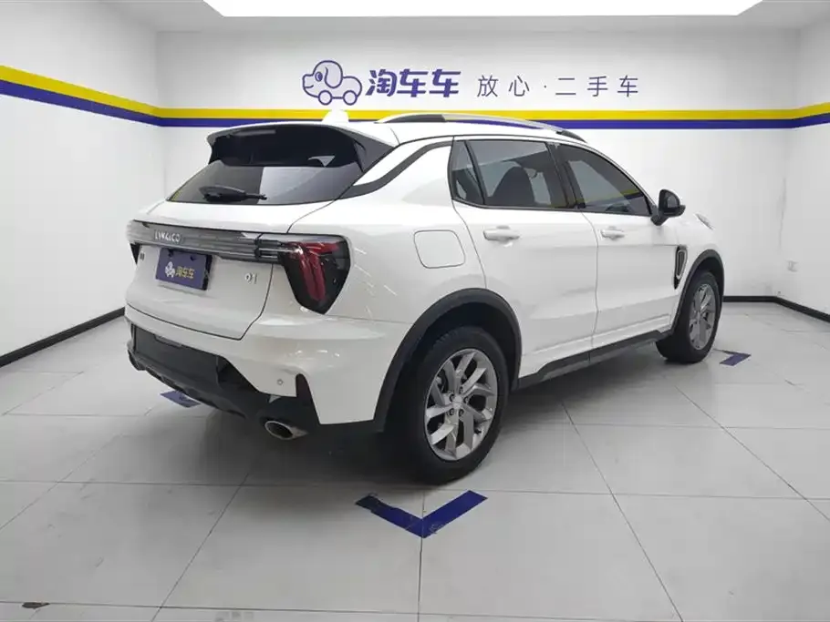 Lynk & Co 01 2024 из CN, фото 2