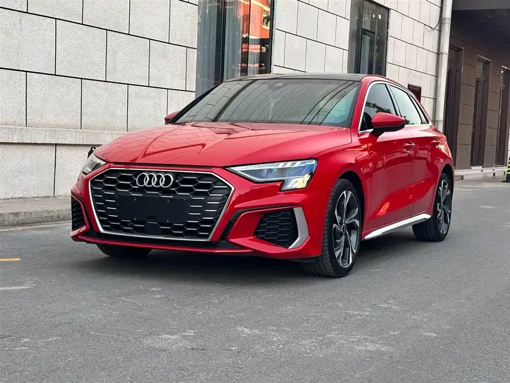 Audi A3 — фото 1