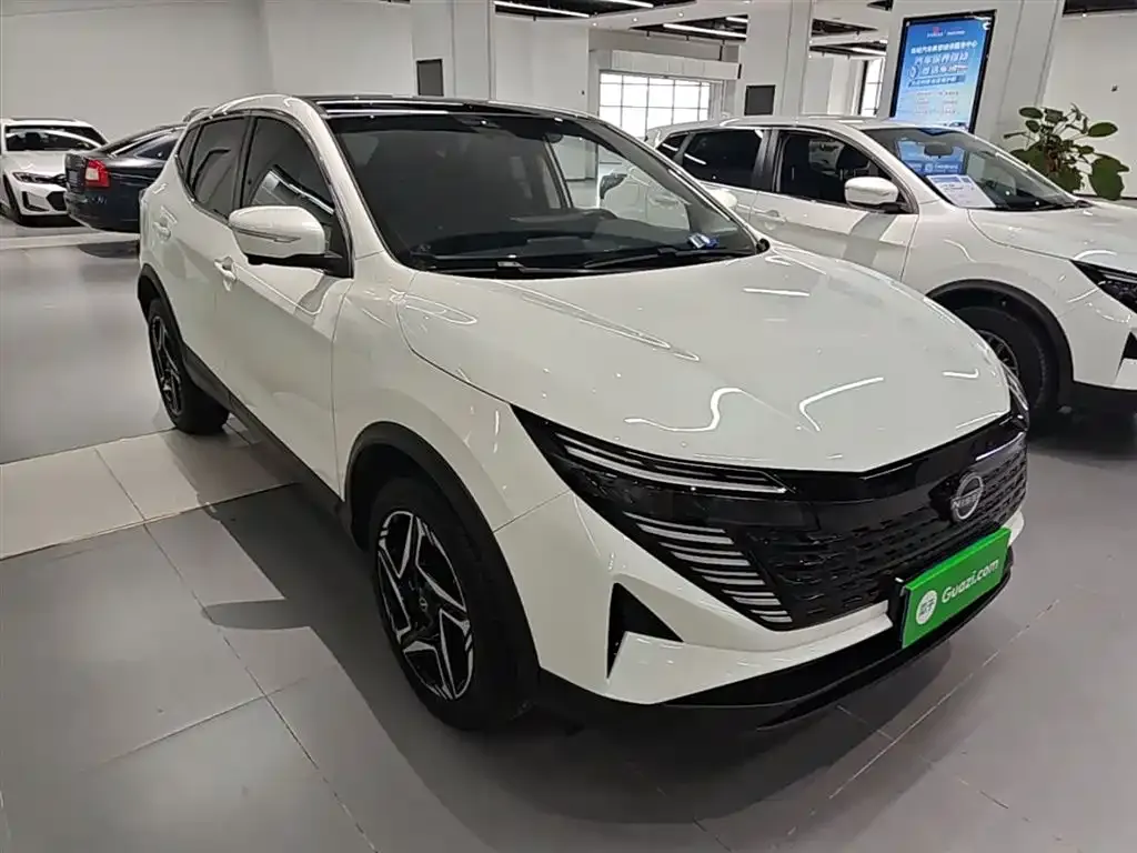 Nissan Qashqai — фото 9