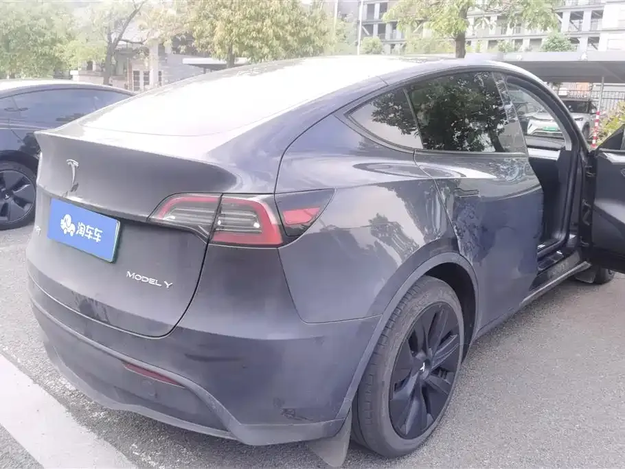 Tesla Model Y 2024 из CN, фото 9