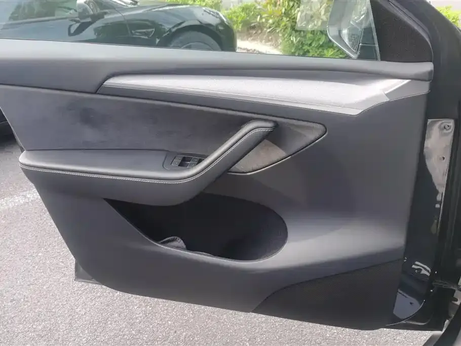 Tesla Model Y 2024 из CN, фото 3