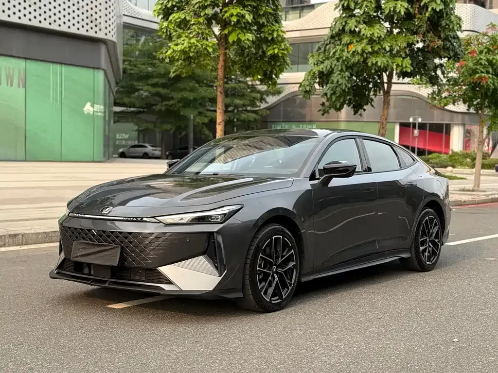 Changan UNI-V iDD
