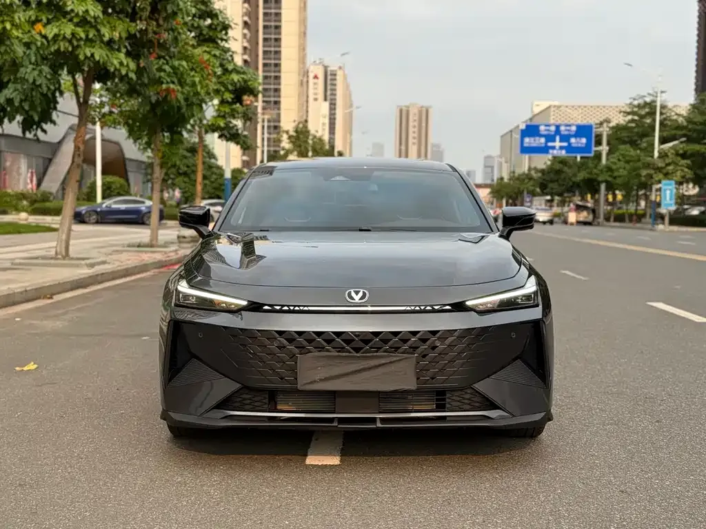 Changan UNI-V iDD 2025 из CN, фото 9
