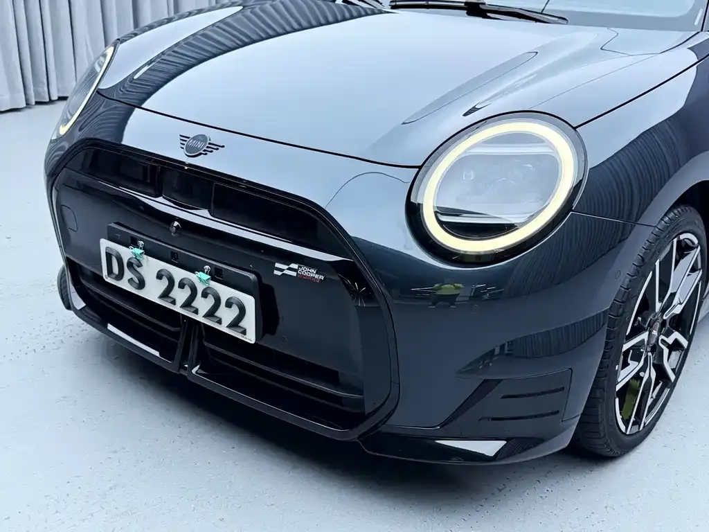 MINI Cooper EV — фото 6