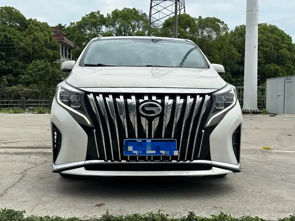 GAC Motor Trumpchi M8 — фото 10