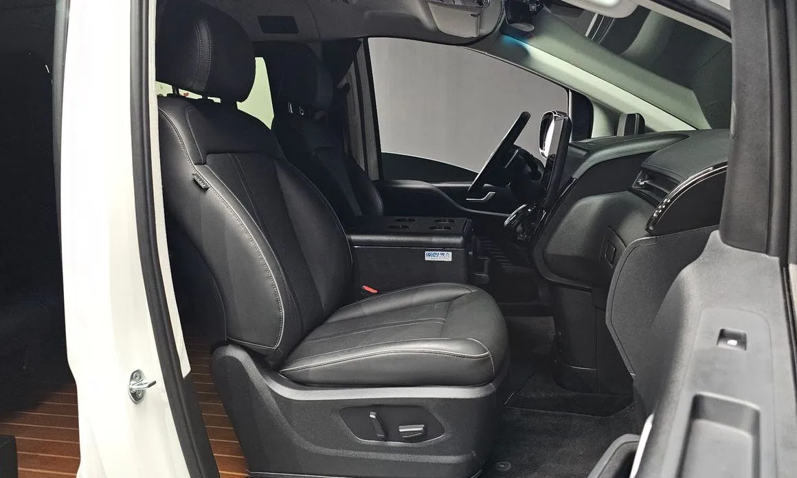 Hyundai Staria 2023 из KR, фото 5