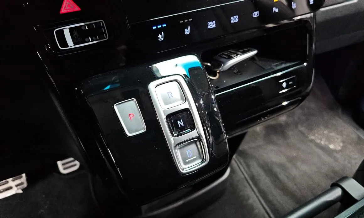 Hyundai Staria 2023 из KR, фото 4