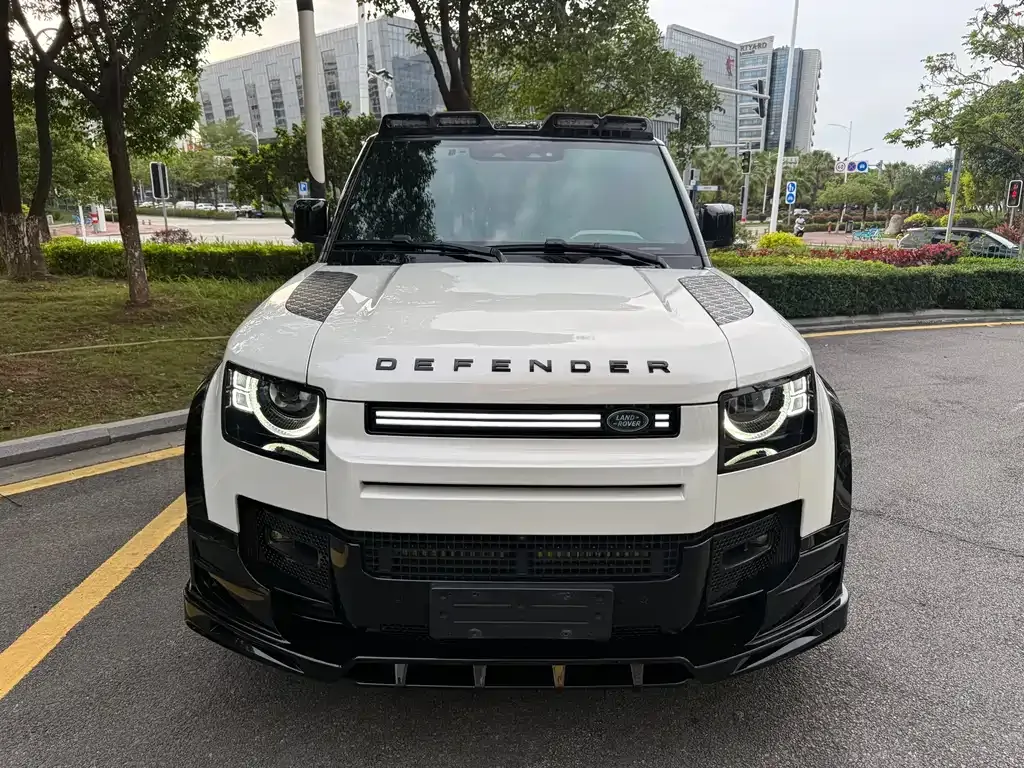 Land Rover Defender — фото 10