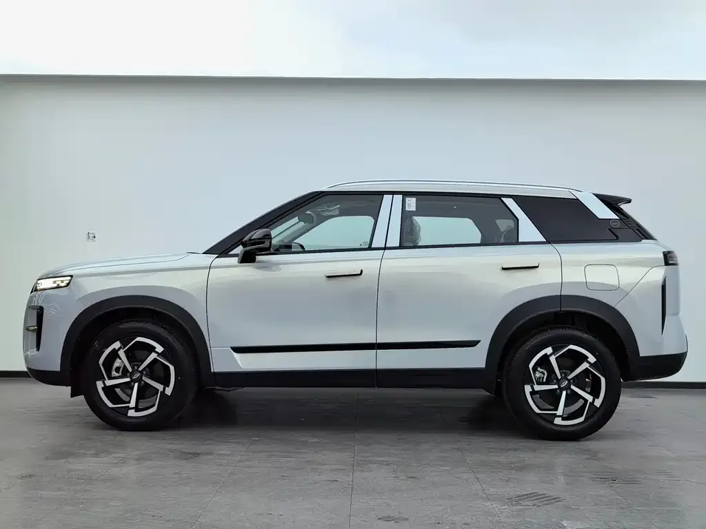 Chery Tiggo 7 — фото 7
