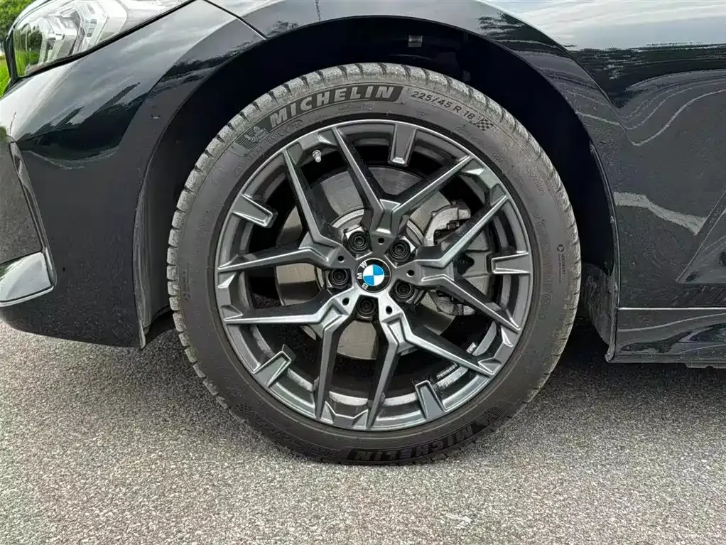 BMW 3 Series 2025 из CN, фото 8