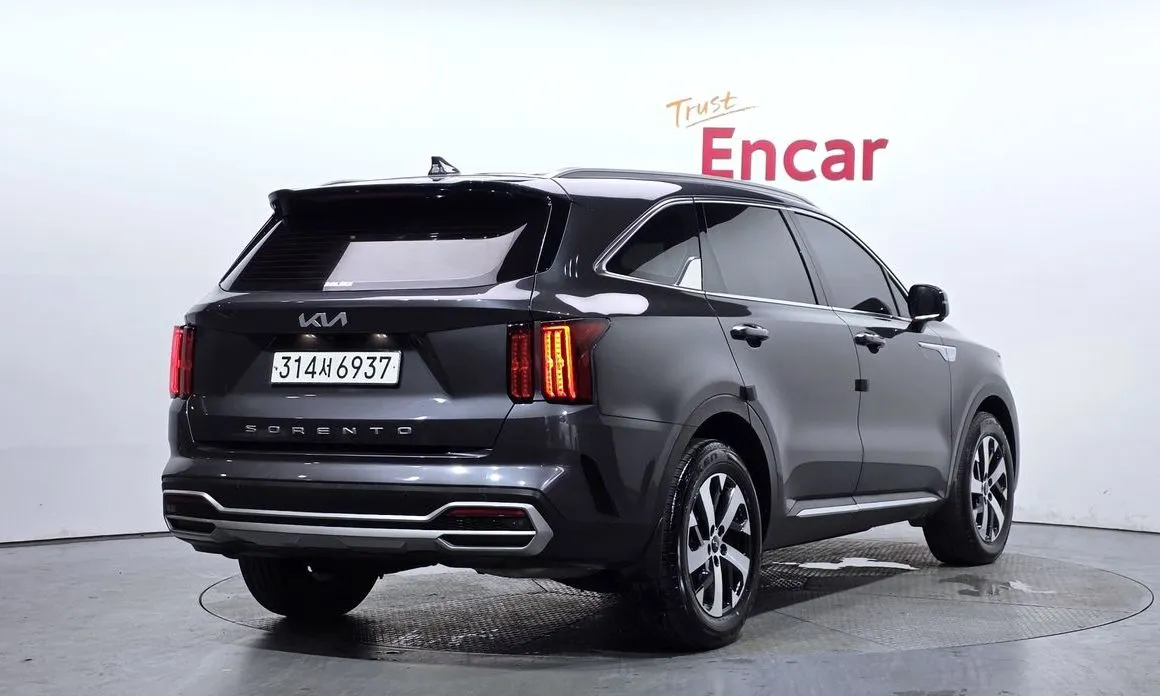Kia Sorento — фото 4