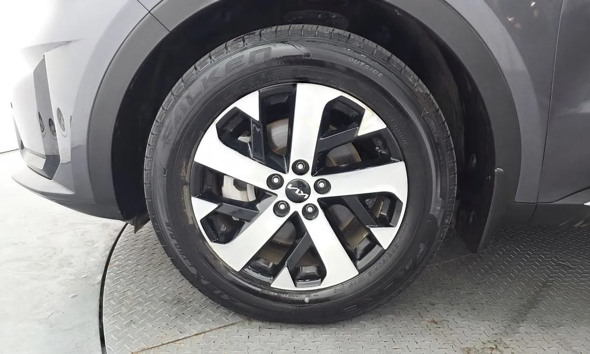 Kia Sorento — фото 5
