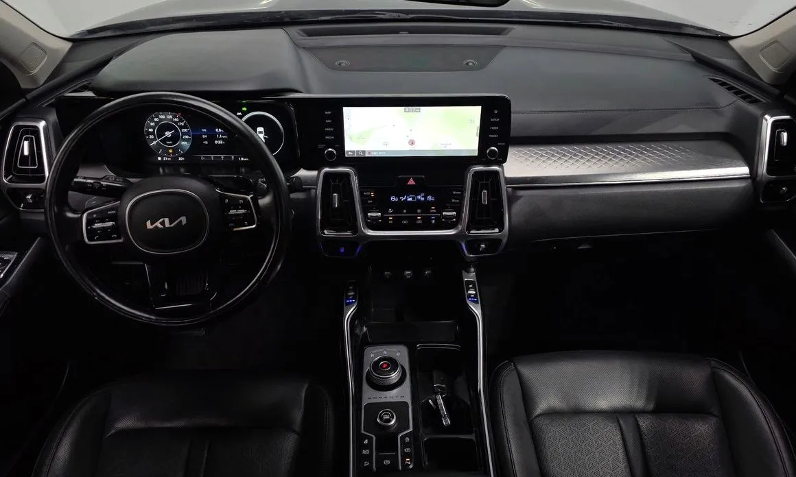 Kia Sorento — фото 8