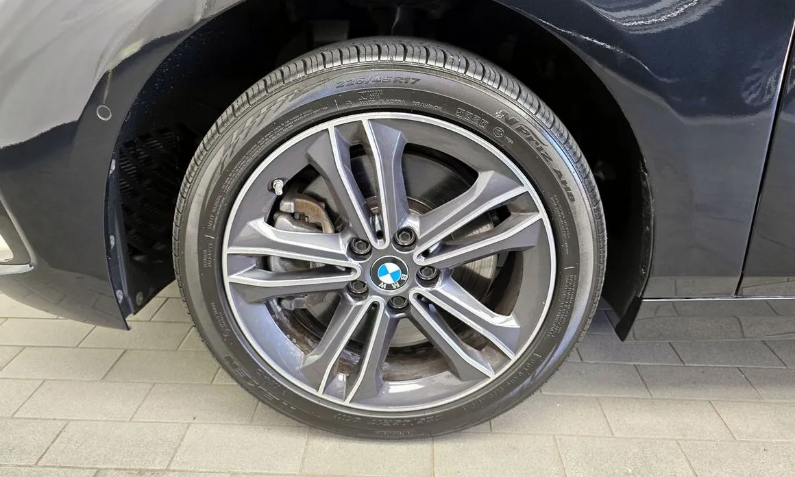 BMW 1-Series 2024 из KR, фото 8