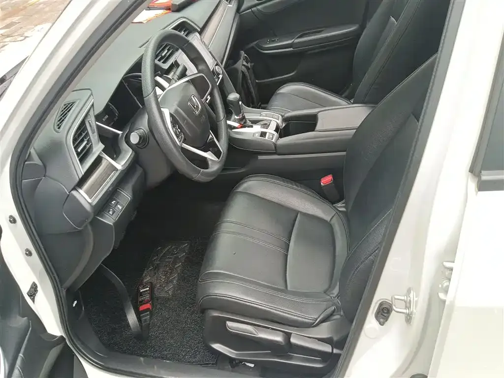 Honda Civic 2021 из CN, фото 4