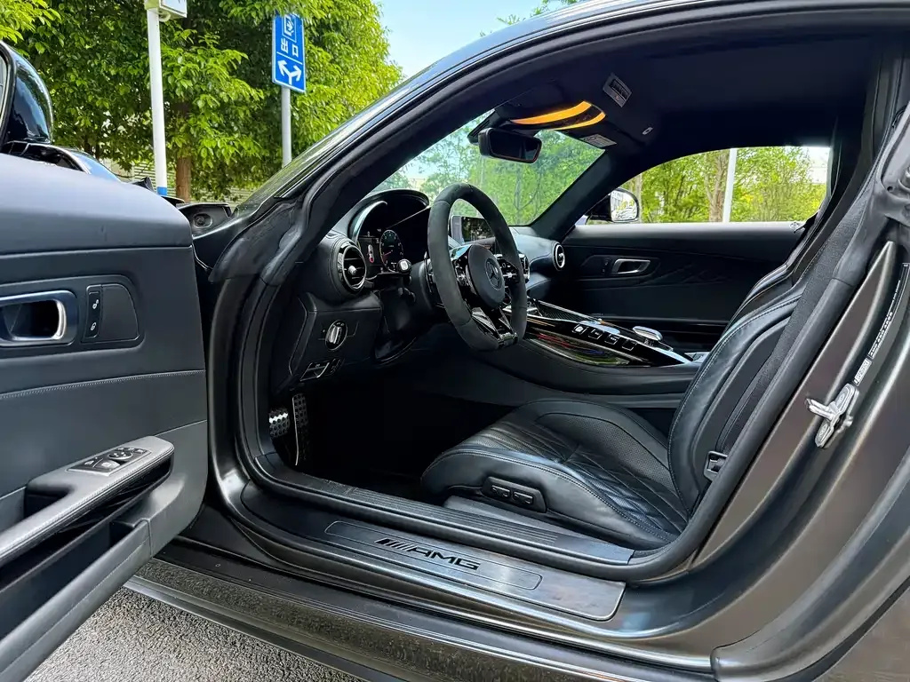 Mercedes-Benz AMG GT — фото 10