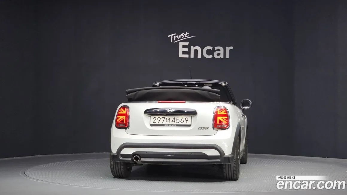 Mini Cooper Convertible 2024 из KR, фото 5