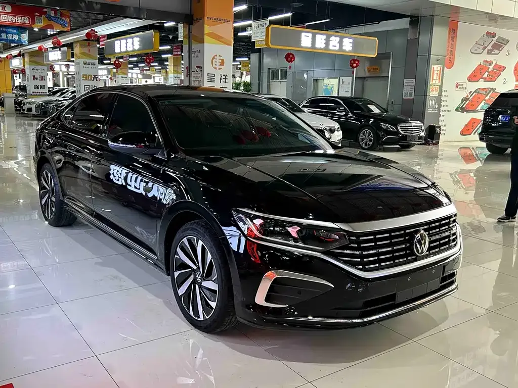 Volkswagen Passat — фото 4