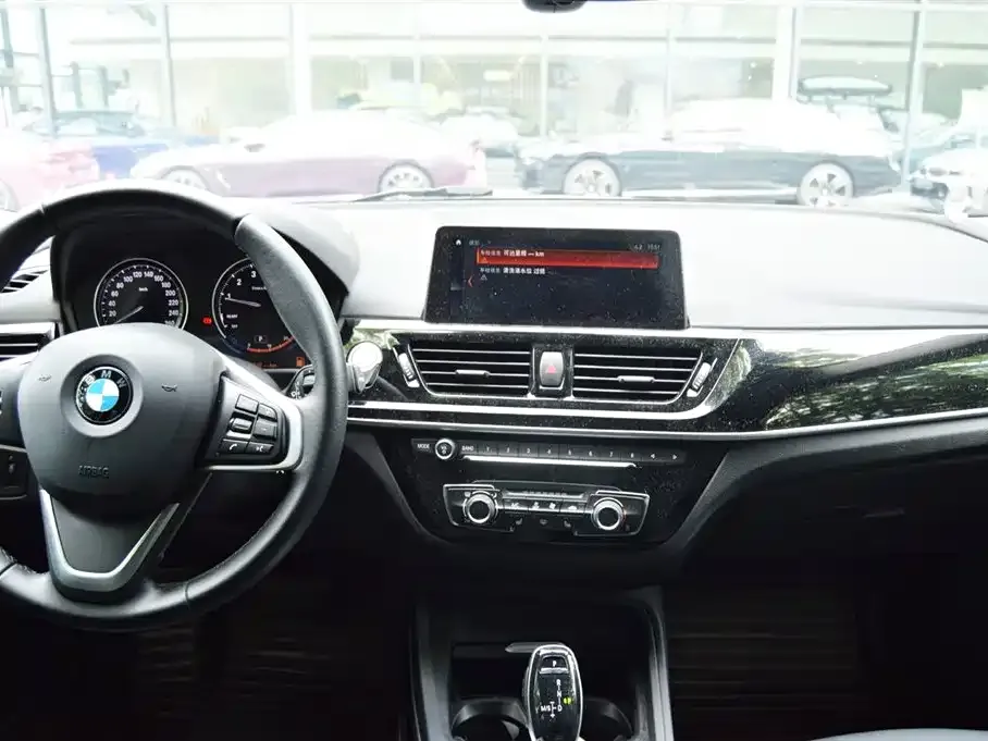 BMW 1 Series 2021 из CN, фото 3
