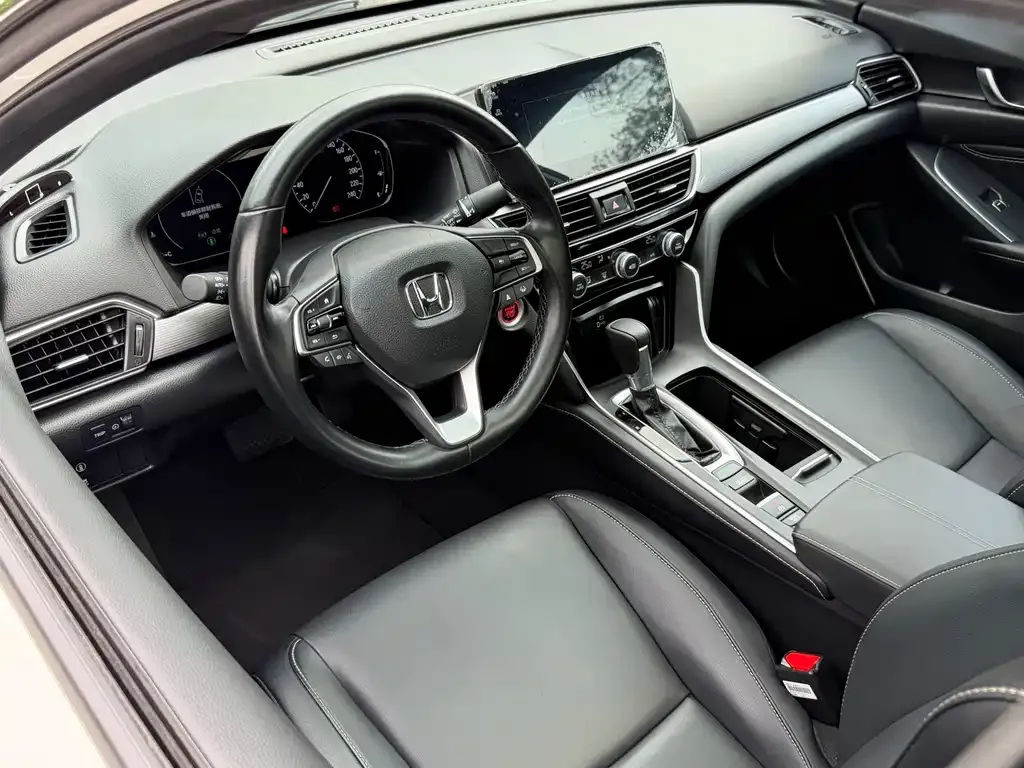 Honda Inspire — фото 6